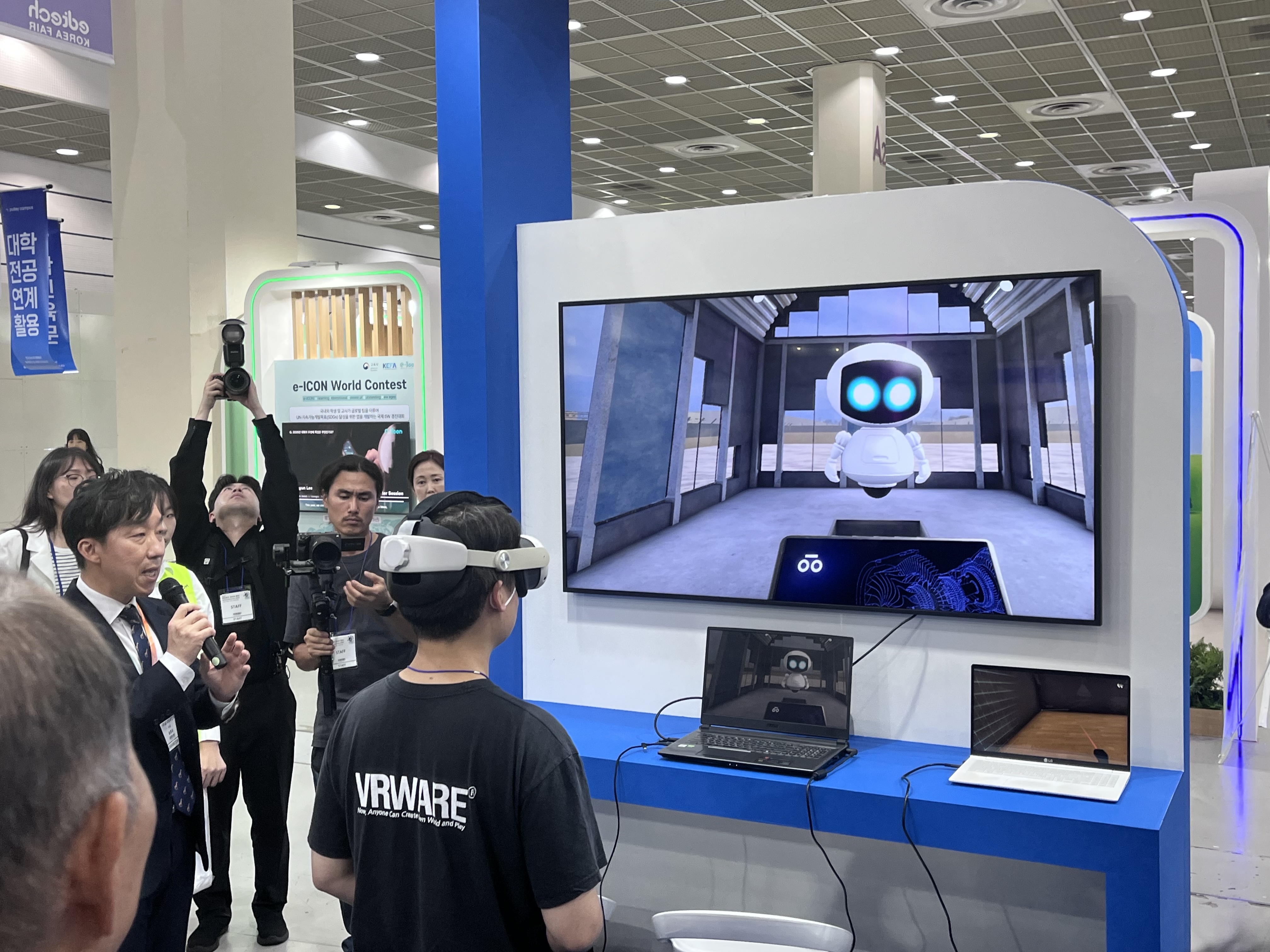 [2025] 산업통상자원부 부스 운영, 몰입형 XR 트레이닝 플랫폼 'VIROO' 서비스